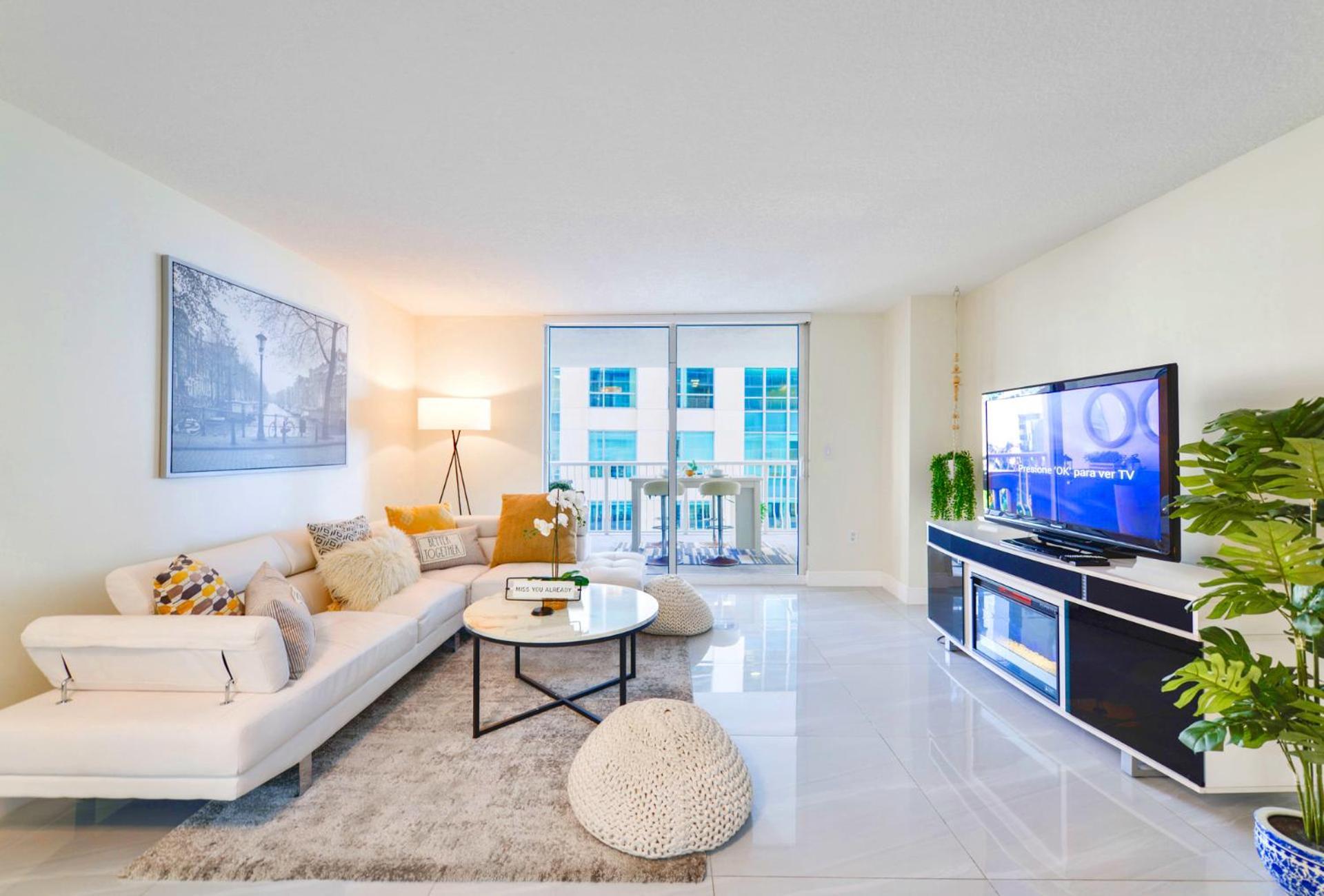 Apartment Elegant 2br Retreat Brickell