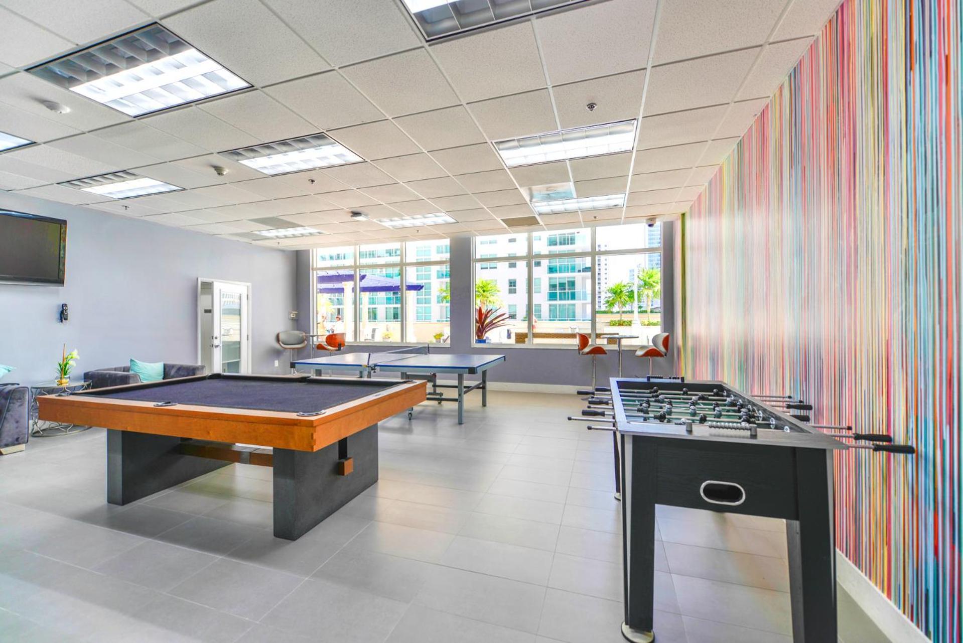 Apartment Elegant 2br Retreat Brickell Miami