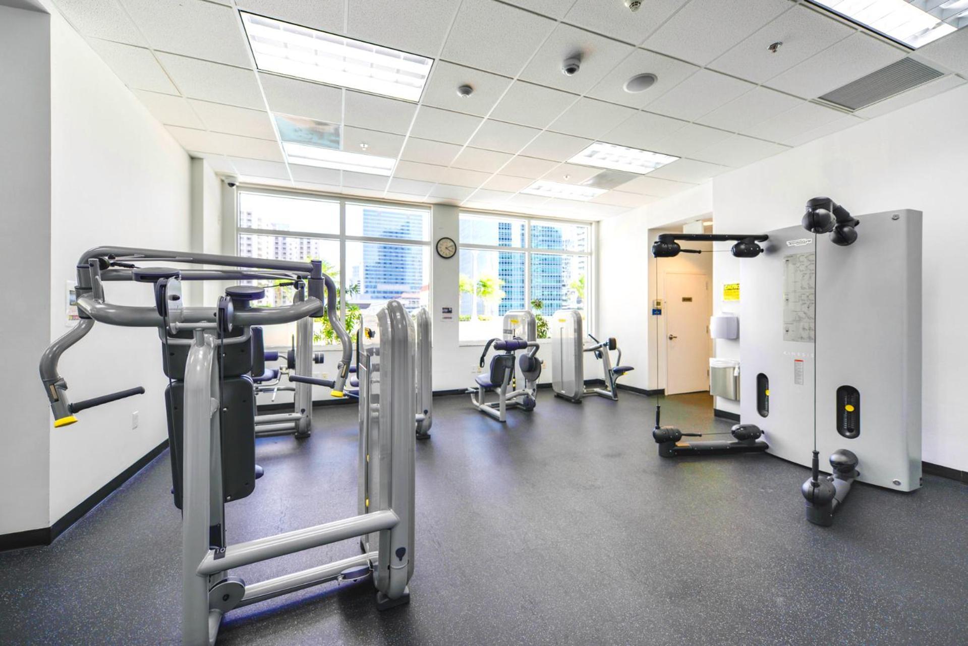 Elegant 2br Retreat Brickell Apartment
